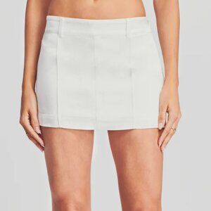 NWT retrofête Vivy Skirt White Size XL - Satin Mini Low Rise
